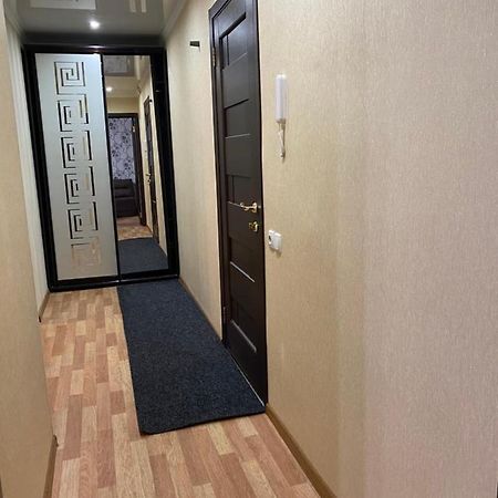 2 Комнатная Квартира, До 6 Спальных Мест Krzywy Róg Zewnętrze zdjęcie